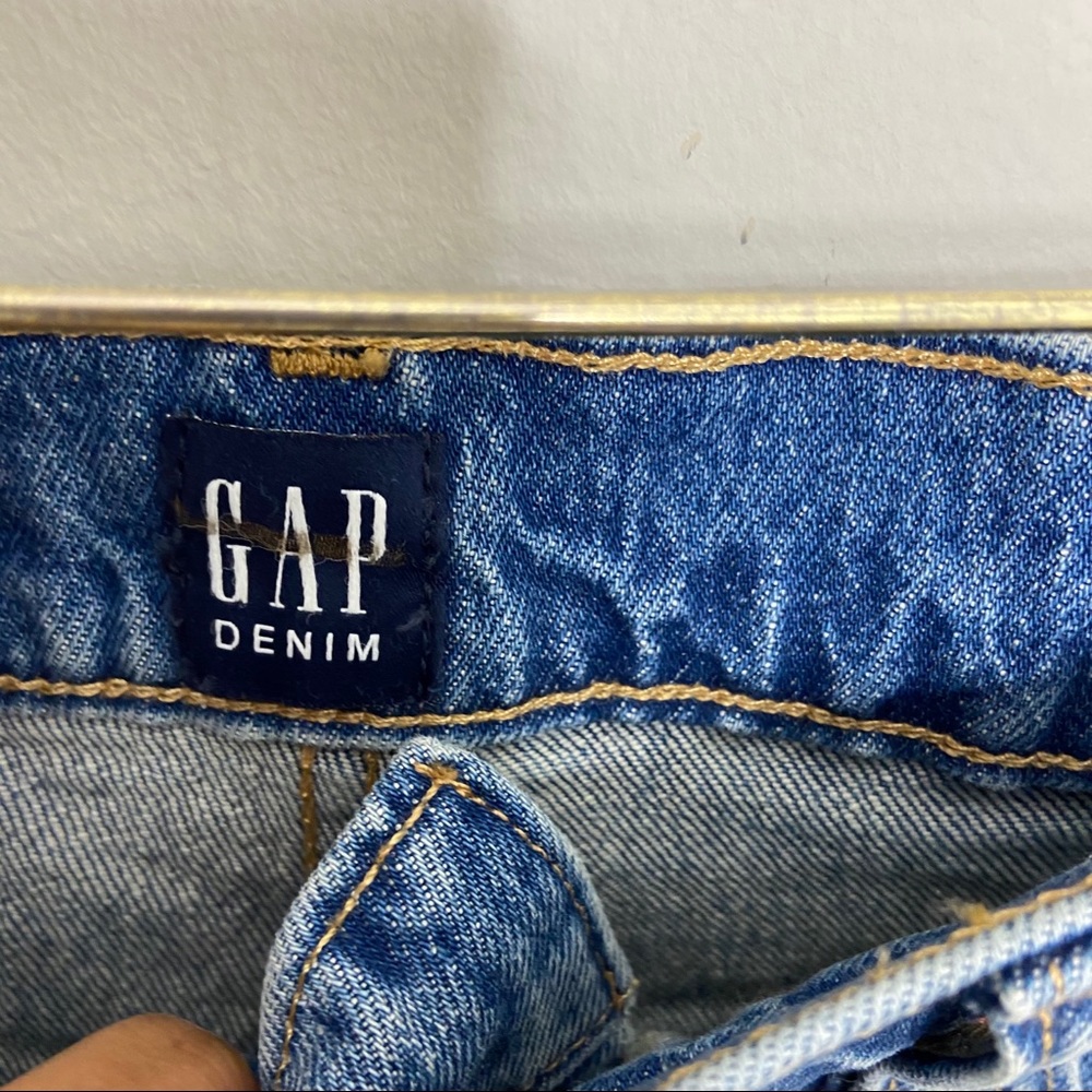 Gap High Rise Cheeky Denim Shorts with Raw Hem NWT - Picture 6 of 10